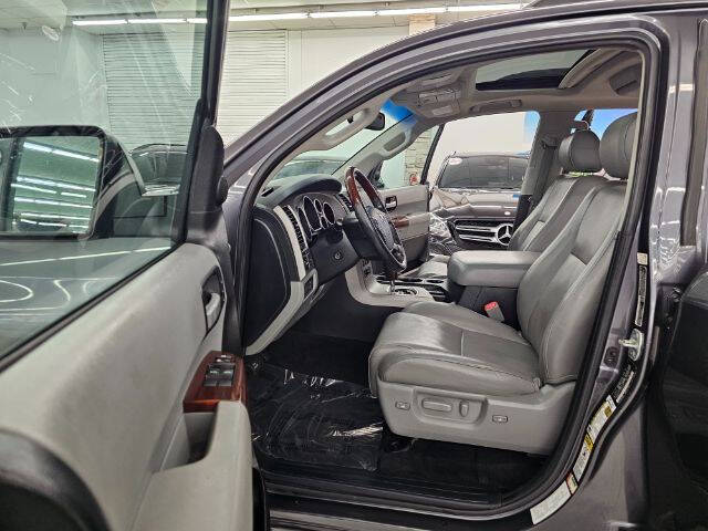 2013 Toyota Sequoia Platinum