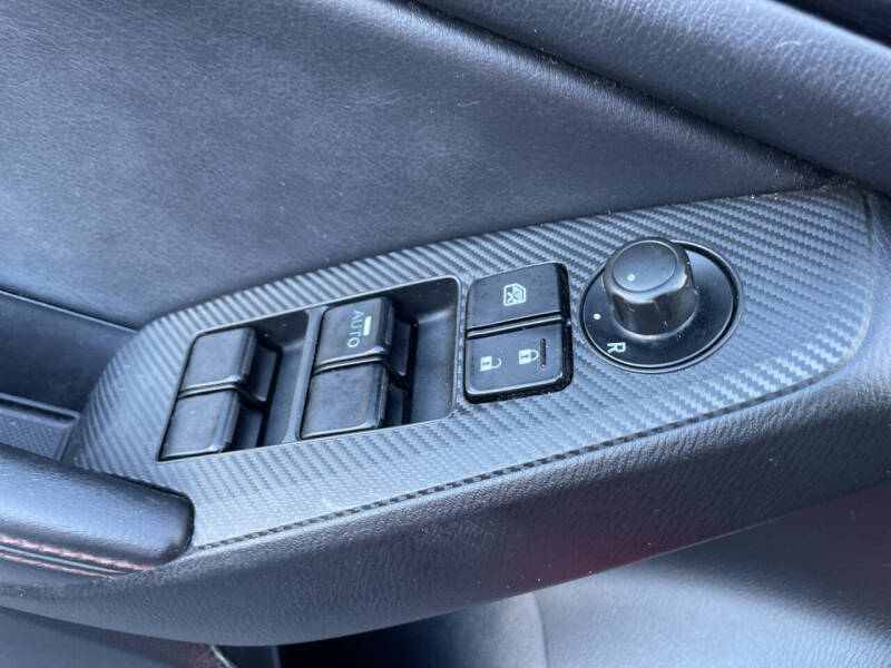 2016 Mazda MAZDA3 i Grand Touring