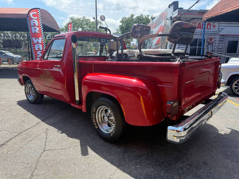 1982 Dodge Little express