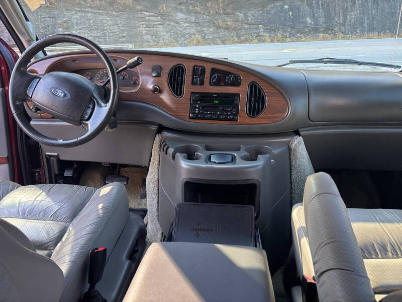 2003 Ford E-Series E-150