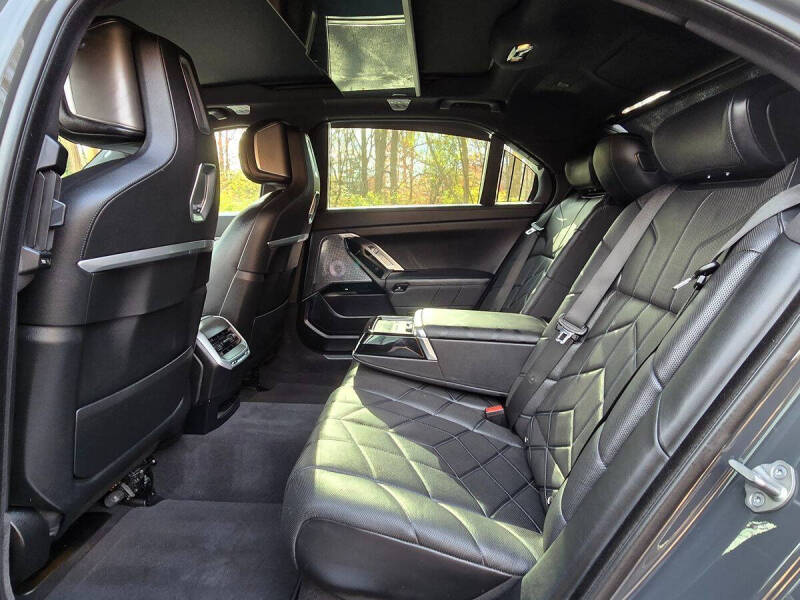 2024 BMW i7 xDrive60