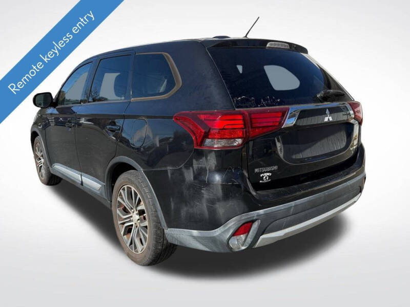 2016 Mitsubishi Outlander SE