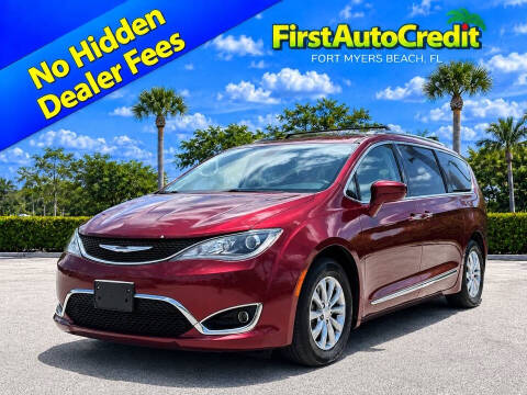 2019 Chrysler Pacifica Touring L Photo