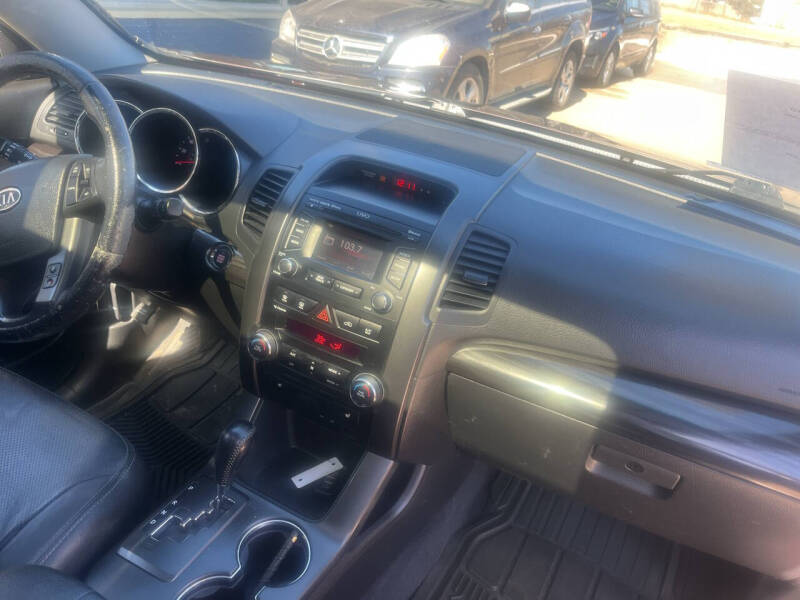 Image 4 of 2012 Kia Sorento EX