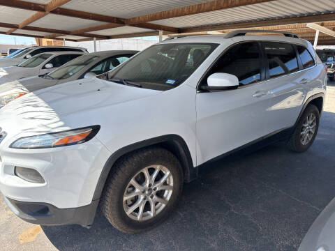 2018 Jeep Cherokee for sale at Kann Enterprises Inc. in Lovington NM