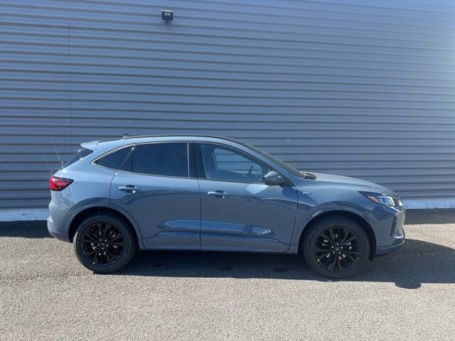 2026 Ford Escape ST-Line Elite