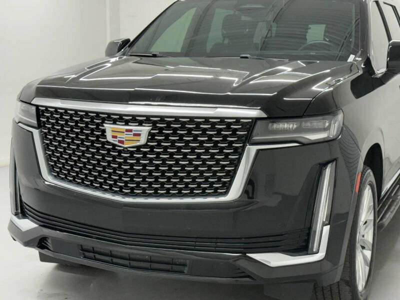 2023 Cadillac Escalade ESV Luxury