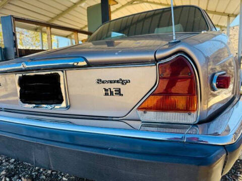 1985 Jaguar XJ-12
