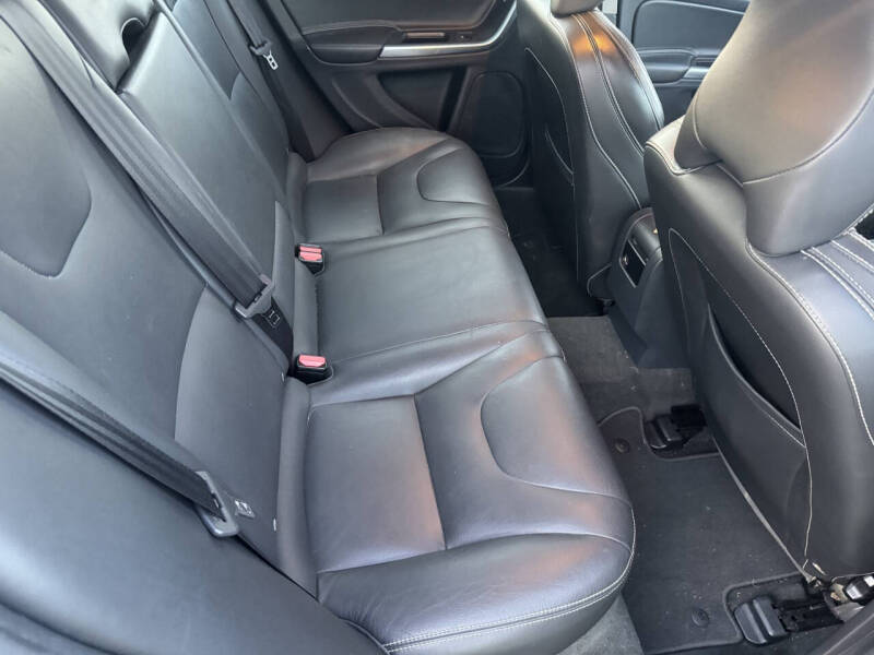 2018 Volvo V60 T5 Dynamic