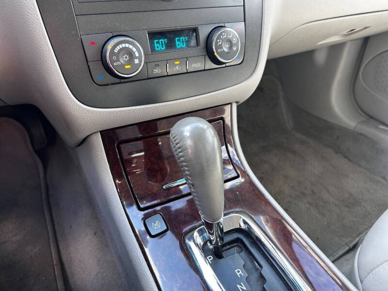 2011 Buick Lucerne CXL Premium