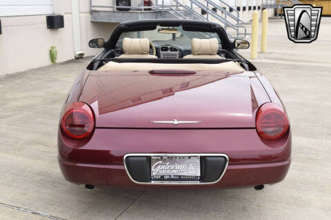 2004 Ford Thunderbird Deluxe