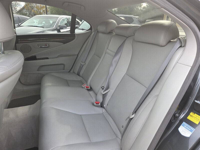 2010 Lexus LS 460