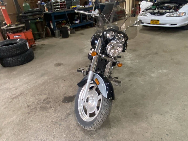 2012 Hyosing Aguila