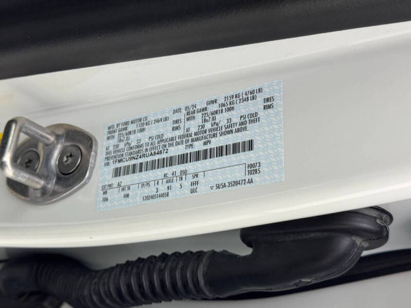 2024 Ford Escape Hybrid ST-Line Select