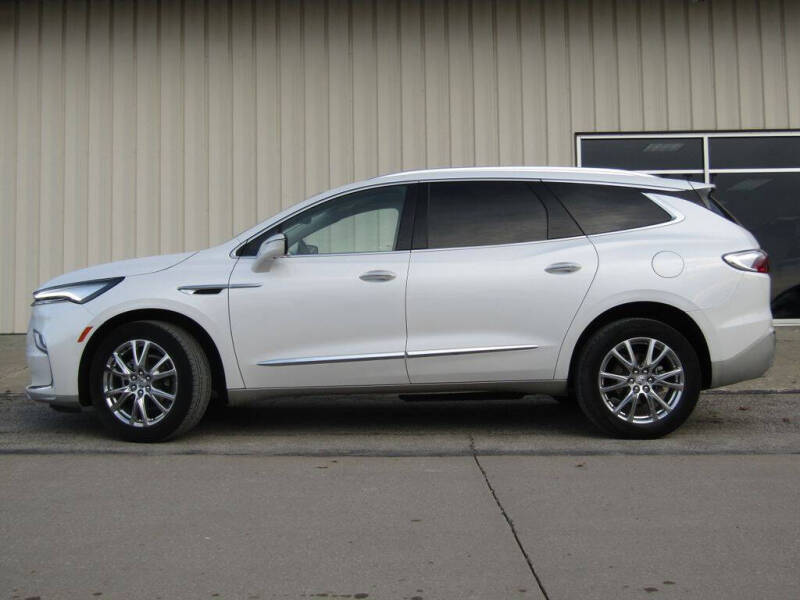 2023 Buick Enclave Premium