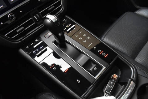 2022 Porsche Macan
