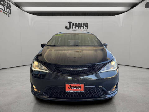2019 Chrysler Pacifica Touring L Plus