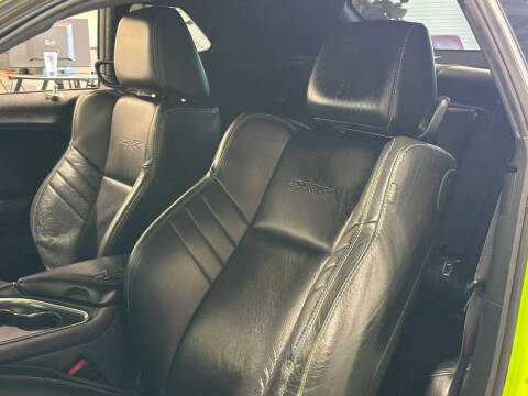 2015 Dodge Challenger SRT 392