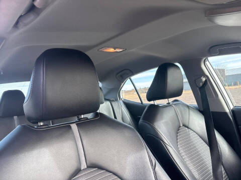 2022 Toyota Camry SE