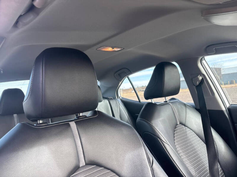 2022 Toyota Camry SE