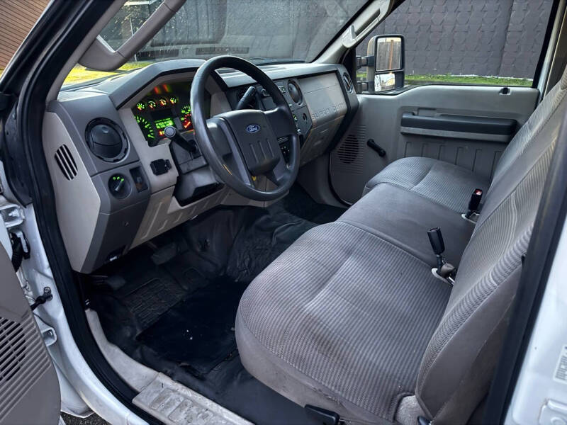 2008 Ford F-350 Super Duty XL