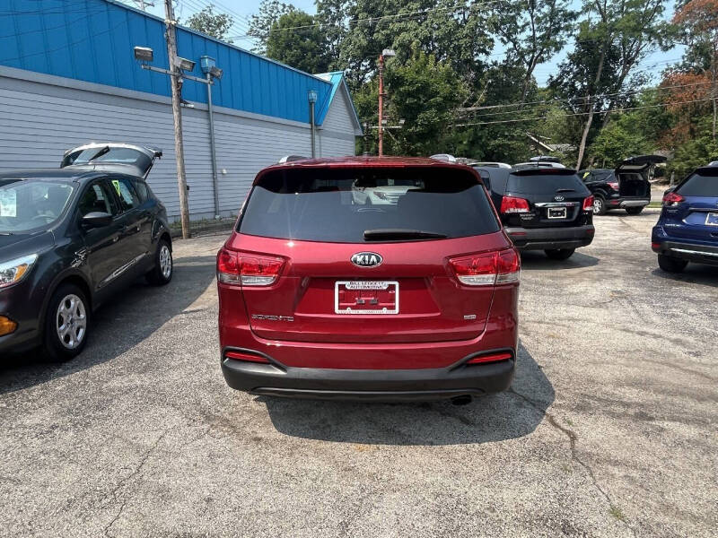 2017 Kia Sorento LX