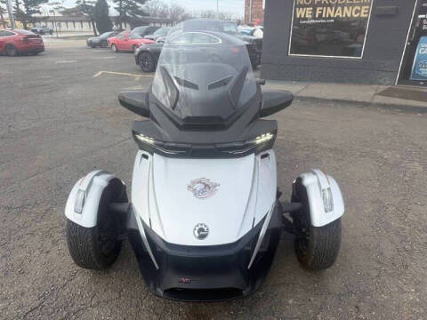 2023 Can-Am Spyder RT