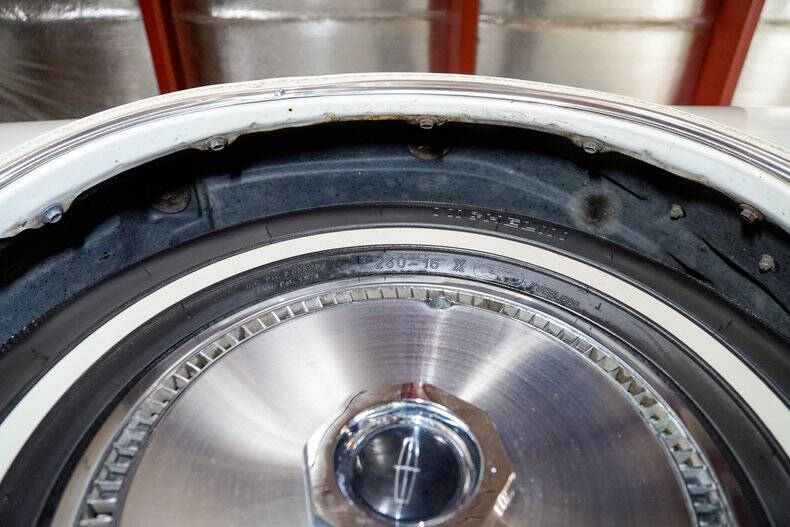 1976 Lincoln Continental