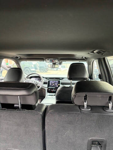 2023 Jeep Grand Cherokee Altitude