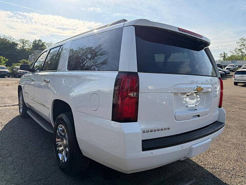 2015 Chevrolet Suburban LT
