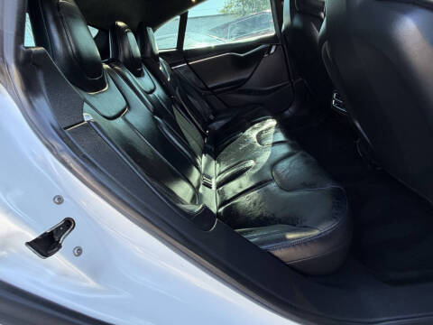 2015 Tesla Model S 85D