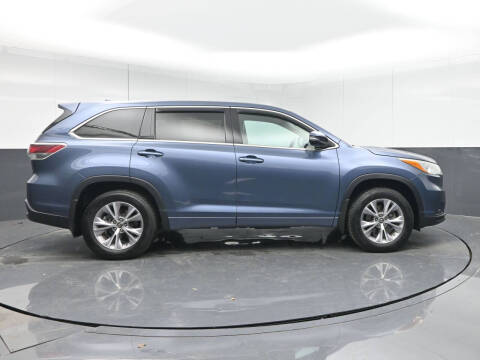 2016 Toyota Highlander LE Plus