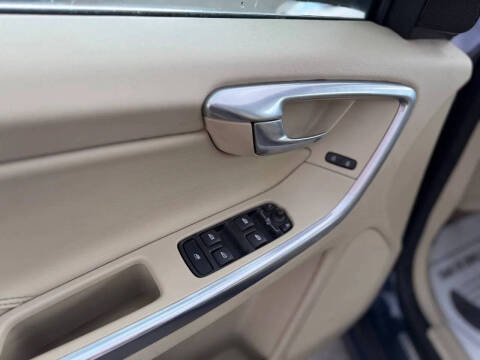 2015 Volvo XC60 T5 Premier