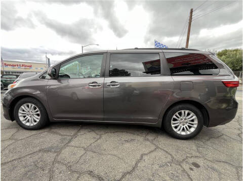 2015 Toyota Sienna