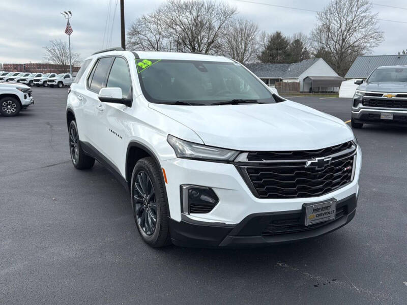 2023 Chevrolet Traverse RS