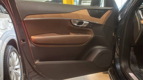 2023 Volvo XC90 B5 Plus Bright Theme