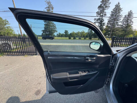 2010 Chrysler 300 Touring