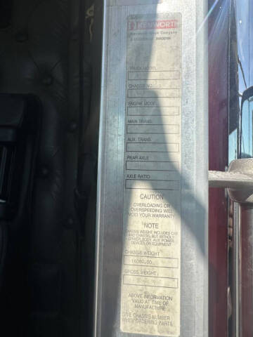2000 Kenworth W900