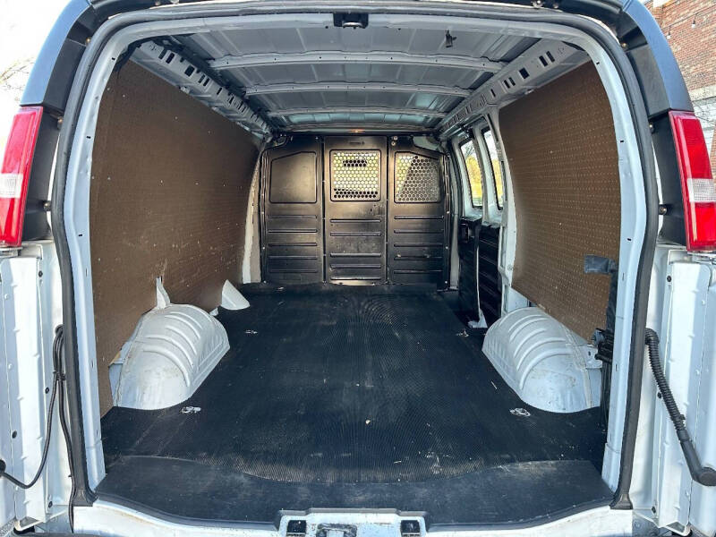 2019 Chevrolet Express 2500