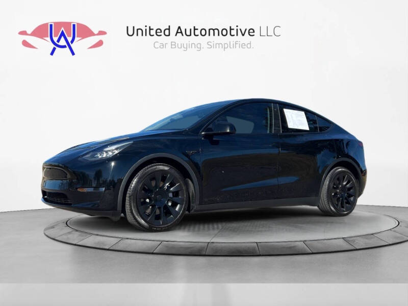 2022 Tesla Model Y Long Range's photo