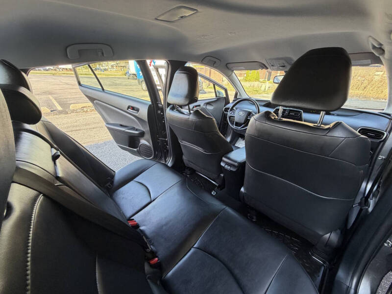 2021 Toyota Prius XLE