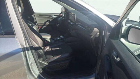 2023 Ford Escape ST-Line Select