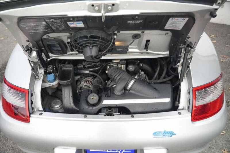 2005 Porsche 911 Carrera