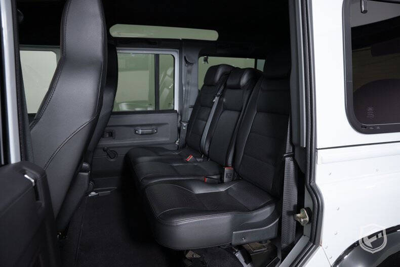 1991 Land Rover Defender