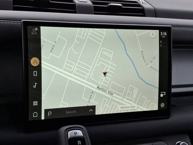 2025 Land Rover Defender 130 V8 P500