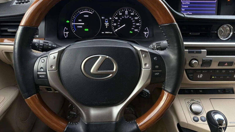 2014 Lexus ES 300h