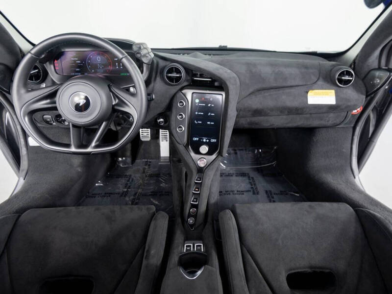 2024 McLaren 750S Spider