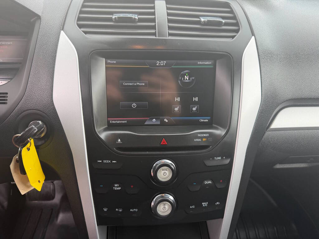 2015 Ford Explorer 31