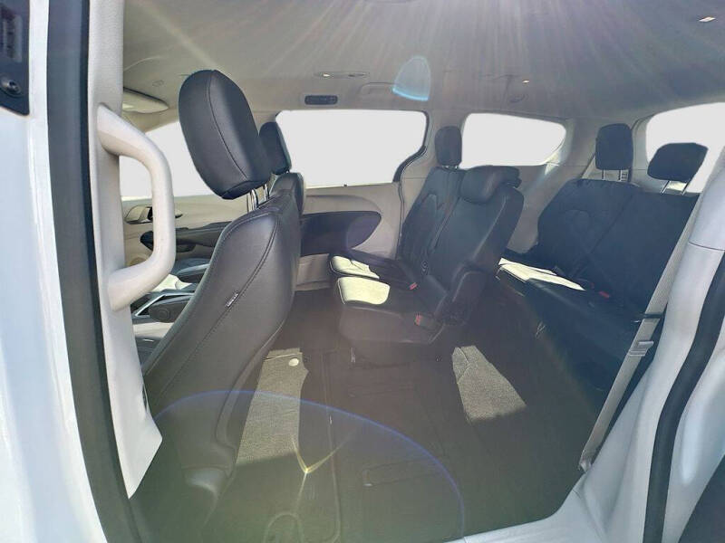 2021 Chrysler Pacifica Touring L