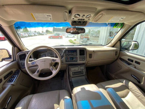 2003 GMC Yukon Denali